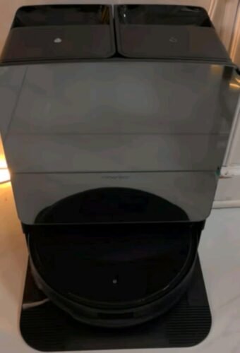 Roborock Saros 10R Robot Vacuum and Mop – Ultra-Slim 3.14”, Powerful Suction, Zero-Tangling, Self-Emptying, Smart Mapping, Hot Air Drying, Pet-Friendly – Black photo review