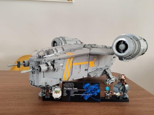 LEGO Star Wars UCS Razor Crest 75331 Ultimate Collectors Series Starship Model, Large Mandalorian Display Set for Adults, Includes Minifigures and Grogu photo review