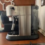 De'Longhi Dedica Style EC685.M Espresso Machine – Slim 15 cm Design, Milk Frother, 15-Bar Pressure, 1L Water Tank, Compatible with Ground Coffee & ESE Pods, Stainless Steel photo review