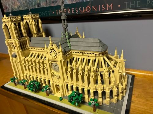 LEGO Architecture Notre-Dame de Paris 21061, Collectible Model Building Set for Adults, Historic Paris Landmark Replica, Gift for Architecture and Travel Lovers photo review