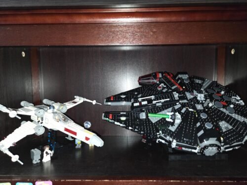 LEGO Star Wars The Dark Falcon 75389 Buildable Starship Set, Millennium Falcon Alternative with 6 Unique Minifigures, Collectible Toy Gift for Kids Aged 10+ and Star Wars Fans photo review
