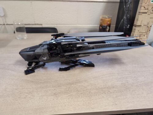 LEGO Icons Dune Atreides Royal Ornithopter 10327 Building Set for Adults, Collectible Sci-Fi Display Model with 8 Minifigures, Gift Idea for Dune Movie Fans photo review