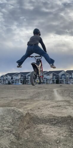 Soleil 01 2000 W Electric Dirt Bike – 14″ / 12″ Fat-Tyre, 48 V 21 Ah Battery, 37 mph / 60 km h⁻¹, Dual Suspension photo review