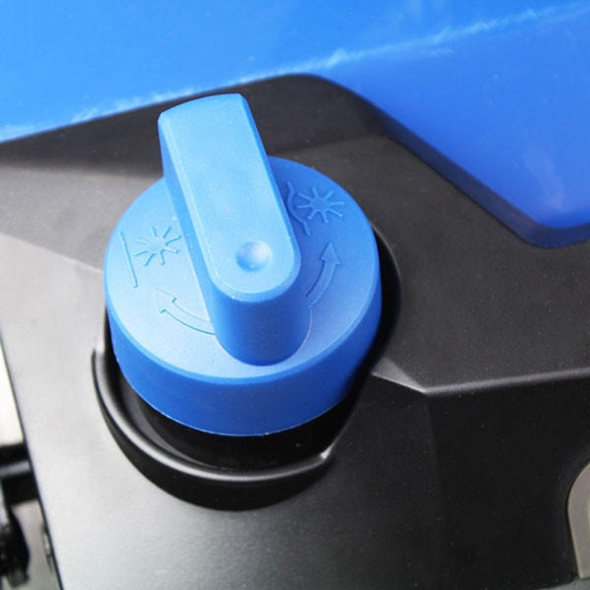 Hyundai HYSC210 40cm Petrol Lawn Scarifier & Aerator 212cc Engine, 4-Stroke Engine for Lawn Care & Maintenance